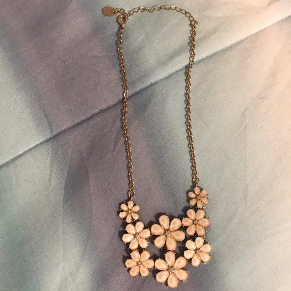 Claire’s Pale Pink Floral Gold Necklace